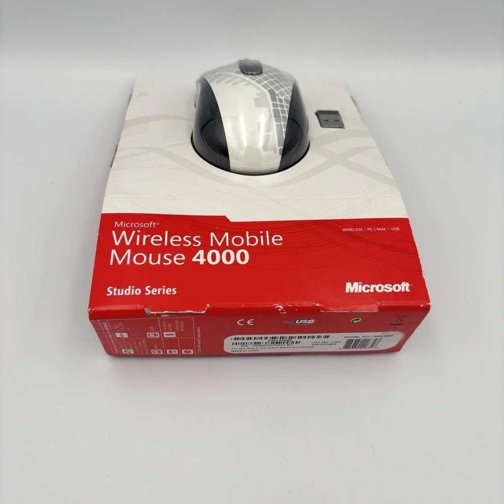 Microsoft Mobile 4000 Wireless Mouse BlueTrack Technology USB White Sealed New